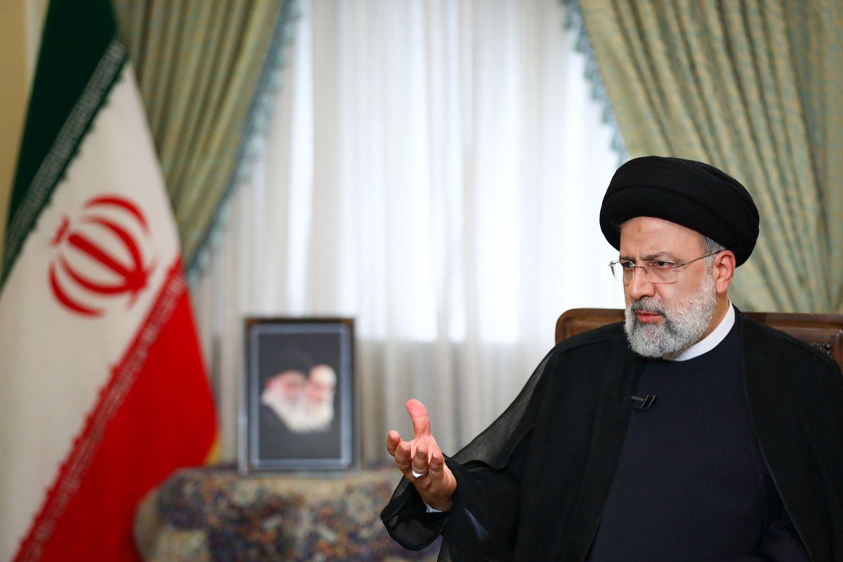 الرئيس الإيراني متنكرا لوعوده الانتخابية: لن نرفع الحجب عن الشبكات الاجتماعية