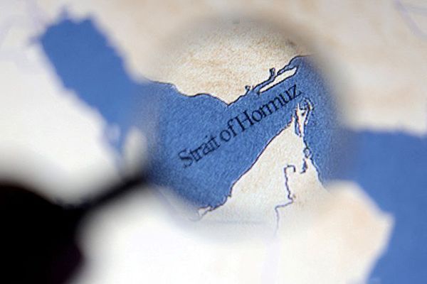 واینت:نادیده گرفتن تسلط تهران بر تنگه هرمز باعث کنترل کشتیرانی جهانی توسط سپاه میشود