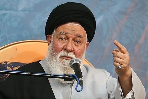 نماینده خامنهای در خراسان رضوی: دشمن تا حلق ما آمده، چرا طرح صیانت را تصویب نمیکنید؟