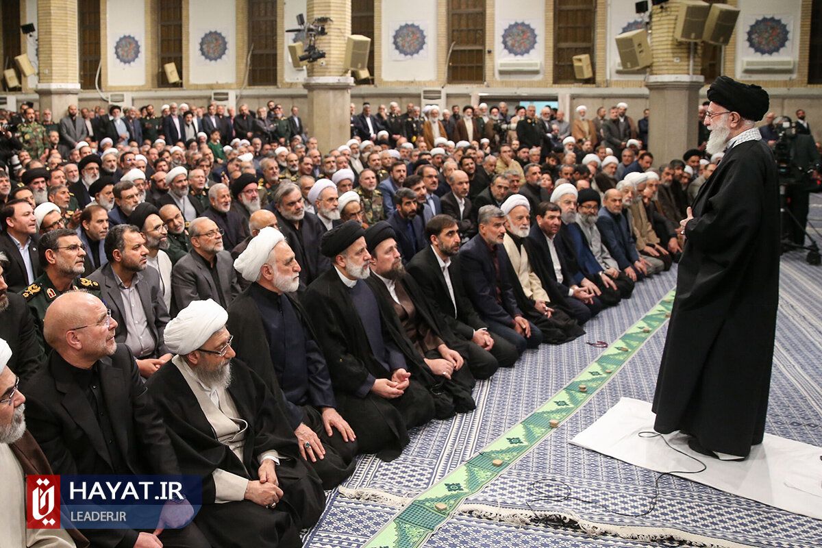 Iranian Activists Decry Government Corruption 

