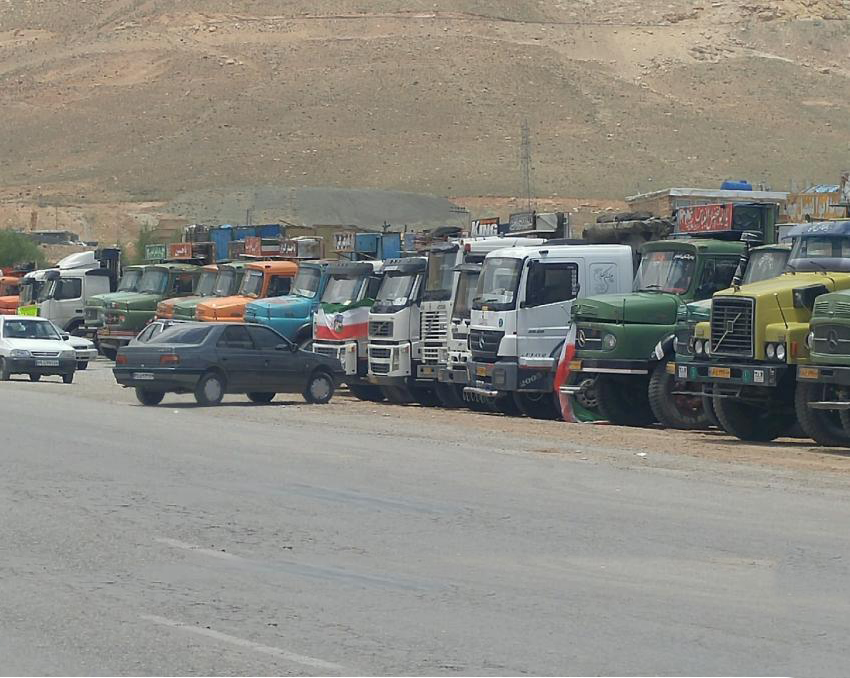 مطالبات نقابية بالإفراج الفوري عن سائقي الشاحنات المعتقلين وتدعو لدعم الاحتجاجات