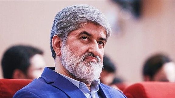 اعتراض و مقایسه علی مطهری: نمایش همزمان زمین فوتبال در جده و شهر قدس مایه شرمساری شد