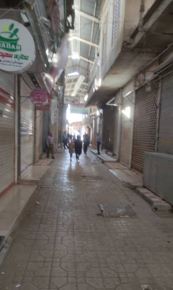 مع اشتداد موجة الاحتجاجات الشعبية في إيران.. تجار كازرون بدأوا الإضراب وأغلقوا المتاجر