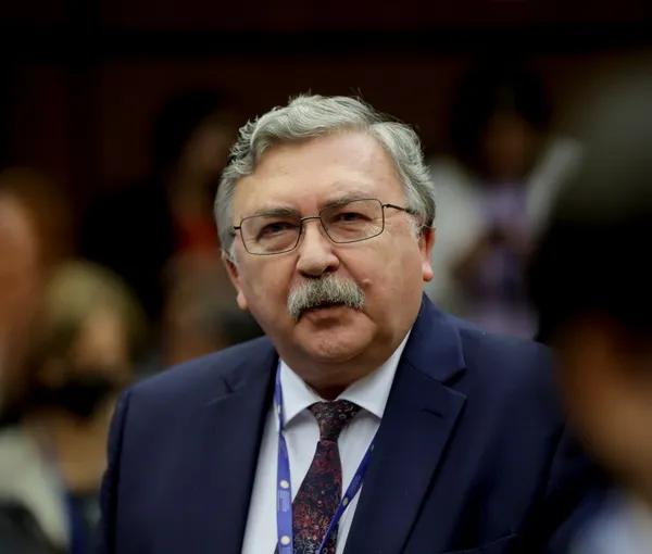 أوليانوف لـ"إيران ‌إنترناشيونال": طهران لن تسعى لامتلاك أسلحة نووية إلا إذا استفزوها