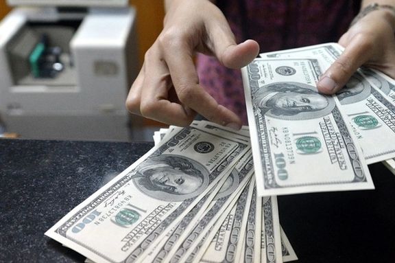 مقام اتاق بازرگانی تهران: در یک دهه گذشته ۱۰۰ میلیارد دلار سرمایه از ایران خارج شده است