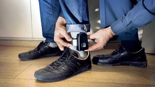 پابند الکترونیکی برای معترضان: لطف حکومتی یا ابزاری برای تحقیر؟