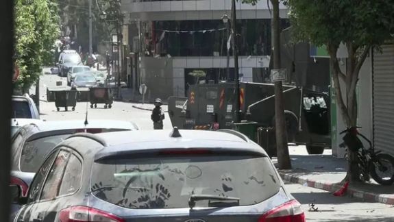 ارتش اسرائیل از یورش به صرافی متهم به انتقال پول به حماس در رامالله خبر داد