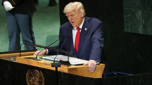 دونالد ترامپ: بهجای تسلیم شدن در برابر حماس، خواستار آزادی گروگانها شوید