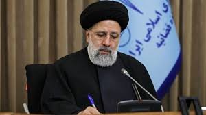 Loyal Critics Lash Out At Iran’s Raisi On His First Anniversary