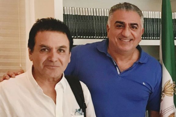 شاهزاده پهلوی:تلاش فیروز نادری دررساندن اینترنت ماهوارهای به معترضان ایران از یاد نمیرود