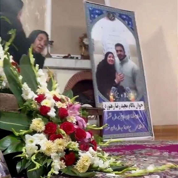 اعتراض گسترده به قتل حکومتی مجیدرضا رهنورد؛ تجمعات شبانه و دیدار دادخواهان با مادر سوگوار