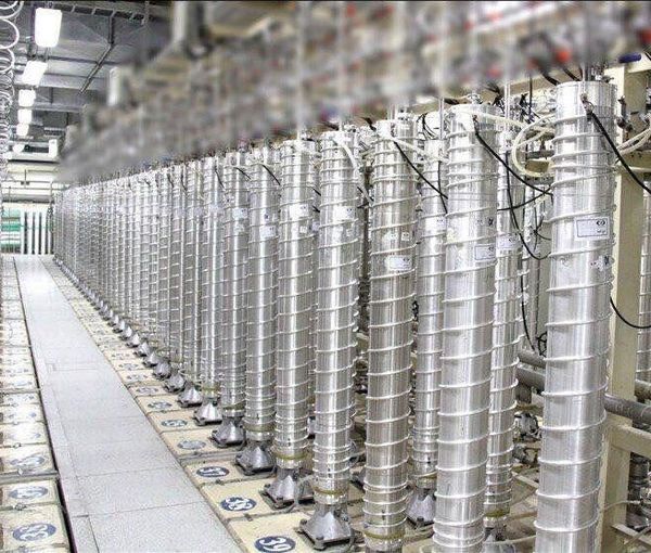 إسرائيل قلقة من زيادة تخصيب اليورانيوم في إيران.. وتعلن استعدادها لشن هجوم عسكري