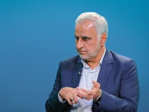 استدعاء أستاذ جامعي مرتبط بالحرس الثوري بعد تصريحاته عن شراء طهران أجهزة البيجر لحزب الله