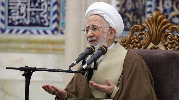 جوادی آملی، مرجع تقلید: خودمان درگیر اختلاس باشیم و مقابل دشمنان مقاومت کنیم؟