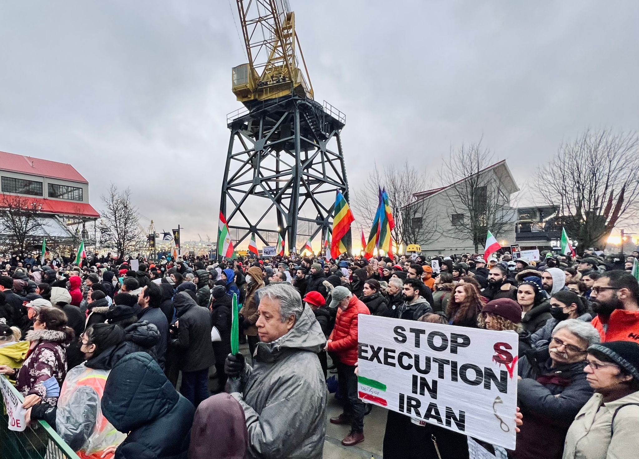 تاکید مقامات غربی بر تروریست شناختن سپاه و اخراج سفیران جمهوری اسلامی