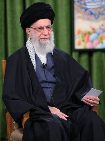 خامنئي يدعو الإيرانيين إلى "التضرّع والدعاء" من أجل المطر ويحذّر من الإسراف