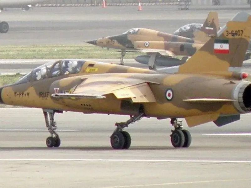 سماع دوي انفجار بكرمسار والوكالة الإيرانية:"تحليق دون الحد المسموح"لمقاتلة وخرق حاجز الصوت