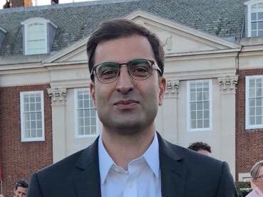 بزرگمهر شرفالدین برنده جایزه خبرنگاری باشگاه ملی مطبوعات آمریکا شد