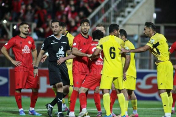 اعتراض تراکتور به صداوسیما؛ تصاویر بیکیفیت، گزارشگر ضعیف، قطع بازی به خاطر والیبال آمریکا