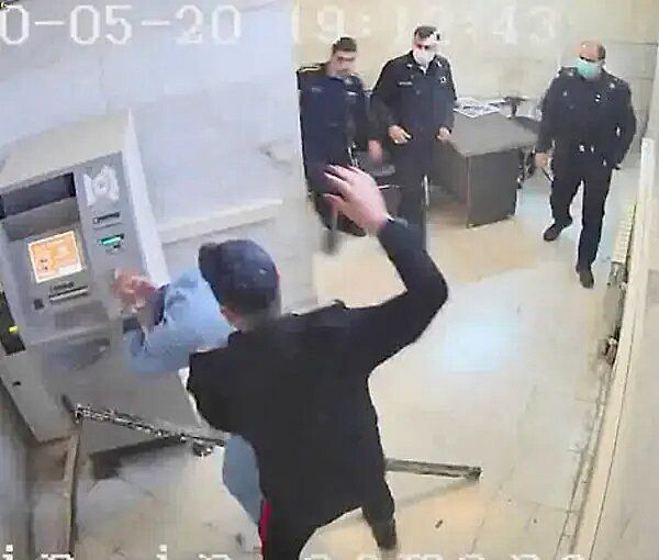 بعد "فضائح الانتهاكات".. السجون الإيرانية تحظر "التعذيب والمعاملة القاسية" بمراكز التوقيف