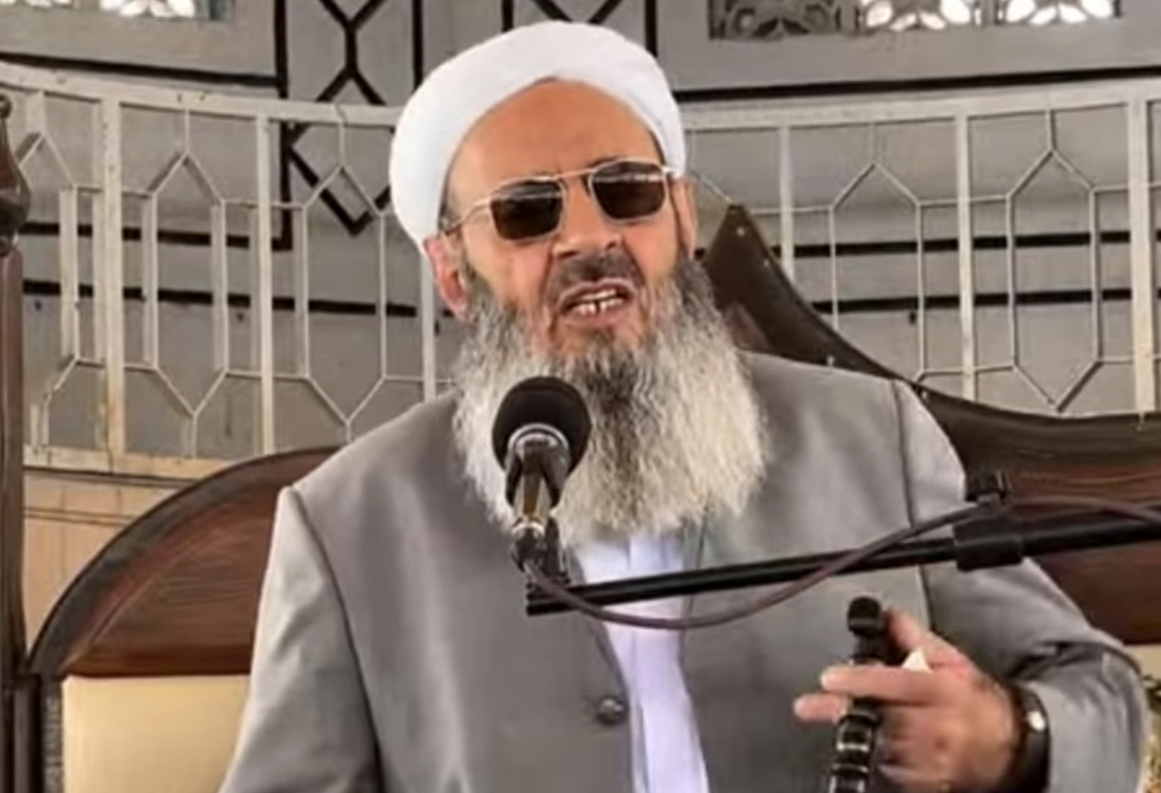 خطيب أهل السنة في زاهدان إيران: تواجد قوات الأمن حول مسجد "مكي" أمر استفزازي