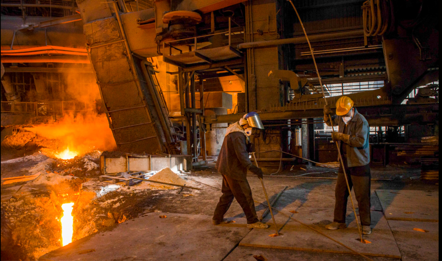 مدیر ذوب آهن اصفهان:‌ حقوق ۱۸ هزار کارگر به دلیل انسداد حساب‌های شرکت معطل ماند