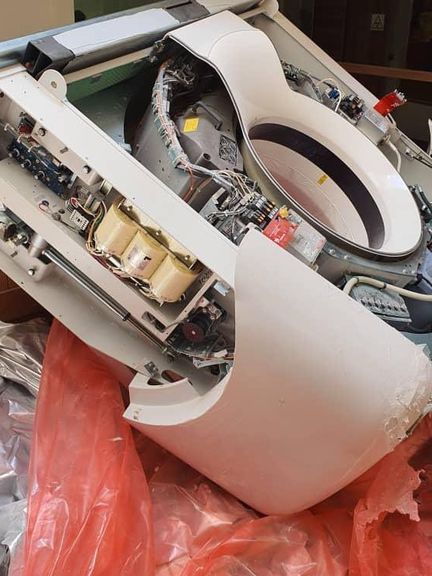 دستگاه چند میلیاردی سیتی سیمیلاتور حین نصب در «بیمارستان امام خمینی» تهران سقوط کرد