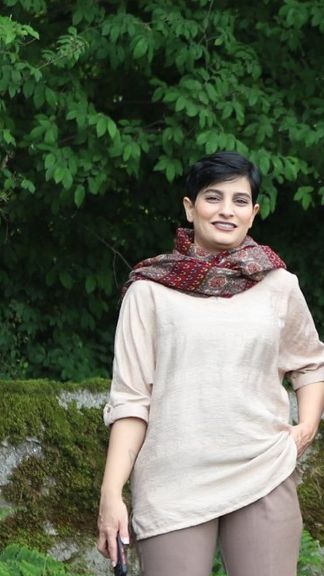 خواهر الهه محمدی، روزنامهنگار زندانی: دو هفته است صندلی خواهرم در تحریریه خالی است