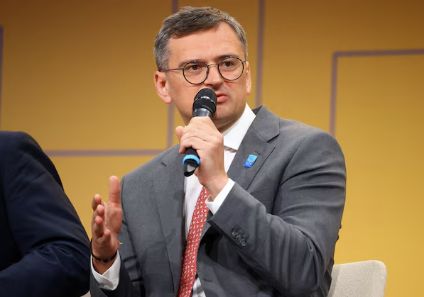 سفر وزیر امور خارجه اوکراین به چین برای مذاکره درباره «صلح عادلانه» با روسیه