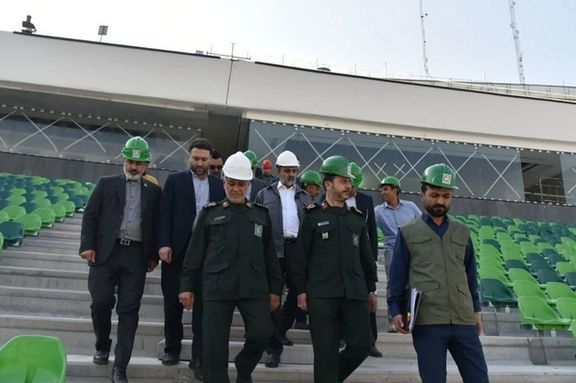 «جوان» علیه قرارگاه خاتم: در پیست آزادی، آبگوشت میخورند، استادیوم جدید میخواهید بسازید؟!