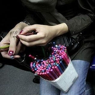 انجمن واردکنندگان لوازم آرایشی: ۷۰ درصد گردش مالی یک میلیارد دلاری لوازم آرایشی قاچاق است