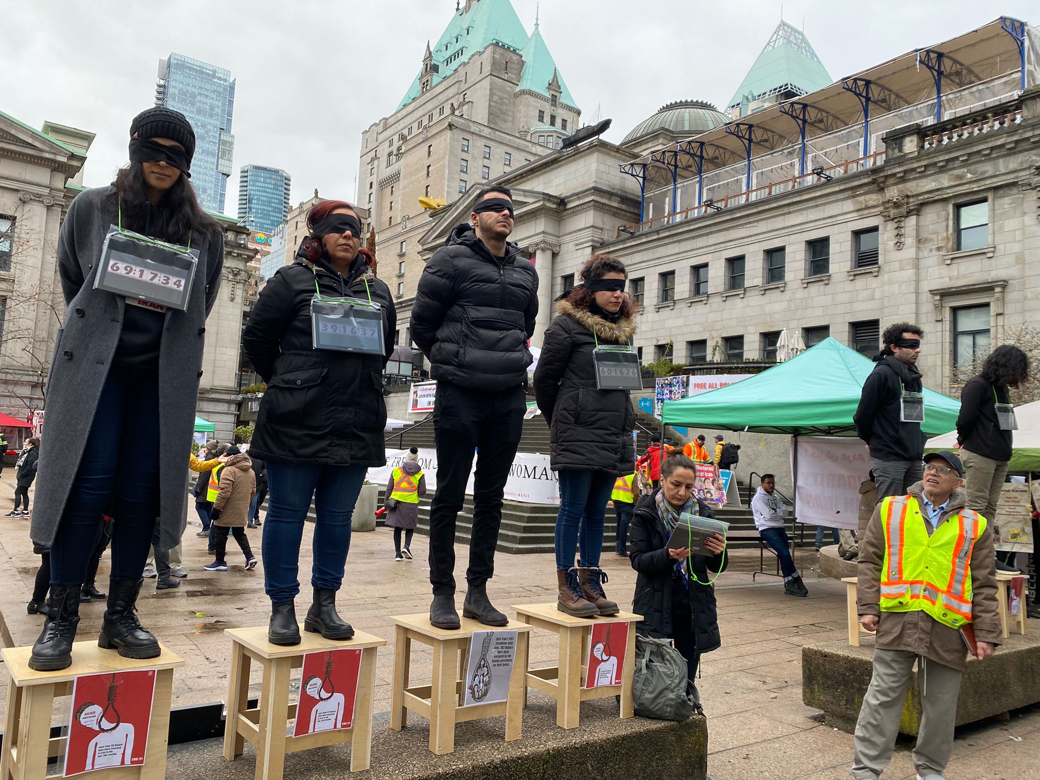 ادامه حمایت‌های جهانی از خیزش انقلابی ایرانیان و تداوم روند پذیرش کفالت معترضان زندانی 