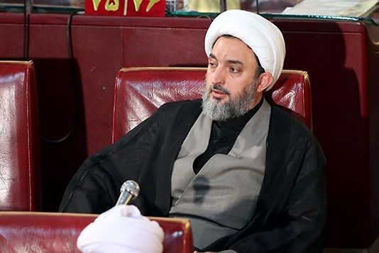 عضو مجلس خبرگان: کشورهای غربی به ظاهر در ناز و نعمتاند، اما گرفتار بلا شدهاند