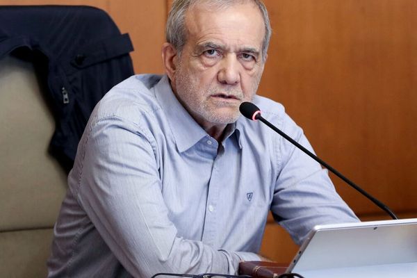 مسعود پزشکیان: رعایت عفاف و حجاب باید از درون دستگاههای دولتی آغاز شود