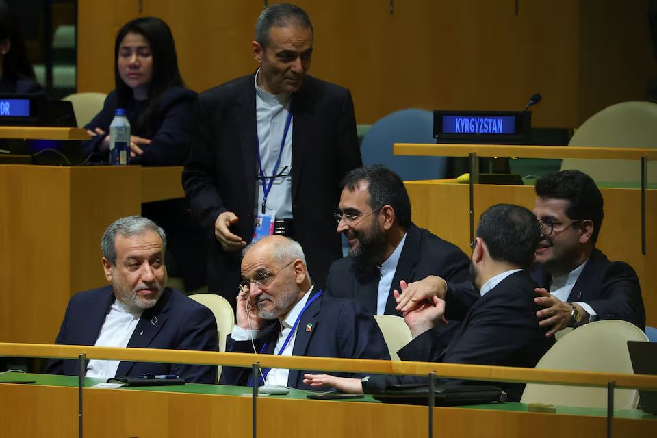 آمریکا می‌گوید دو دیپلمات ایرانی را پس از نادیده گرفتن دستور خروج اخراج کرده است