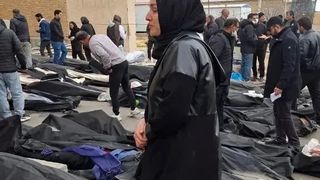 ایرانیان در تبعید از کشتارهای گسترده میگویند؛ هر خانواده یک جانباخته میشناسد