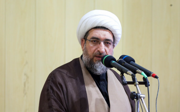 نماینده خامنهای در آذربایجانشرقی: حکم خامنهای را بالای سرم میگذارم