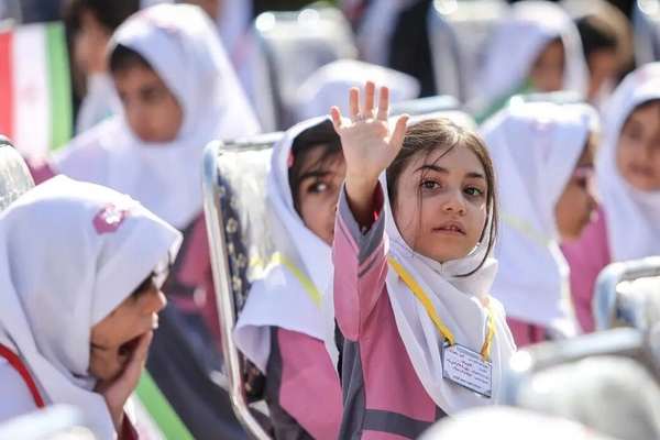 گرانی، تغذیه دانشآموزان را به بحرانی برای خانوادهها بدل کرده است