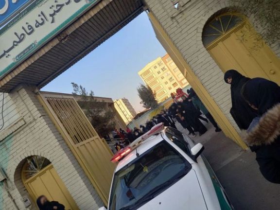 ۱۵ دانشآموز یک دبیرستان دخترانه در قم بهدلیل گاز گرفتگی به مراکز درمانی منتقل شدند