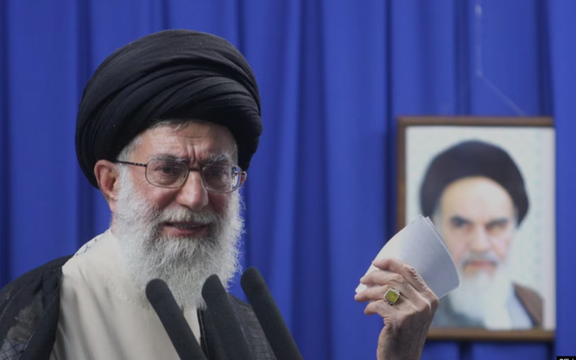 ابربحران پیش روی خامنهای