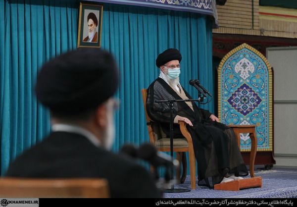 Iran's Economic, Foreign Policies Under Attack By Regime Insiders