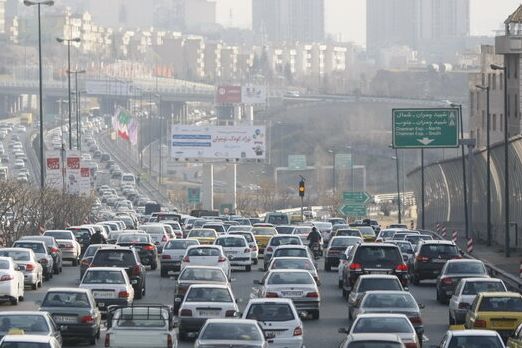 خودروسازان، خودروهای فرسوده، کیفیت سوخت؛ عامل آلودگی هوا چیست؟