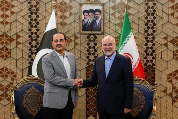 Pakistan’s army chief Asim Munir (left) and parliament speaker Mohammad Bagher Ghalibaf in Tehran on May 23, 2026