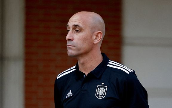 بوسه جنجالی در فینال جام جهانی زنان؛ لوئیس روبیالس بالاخره استعفا میدهد