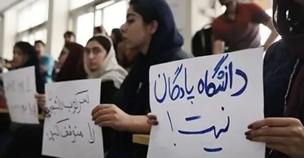 دفاع وزارت کشور از اخراج اساتید: این استادان رکود علمی داشتند، وزارت علوم انقلابی عمل کرد