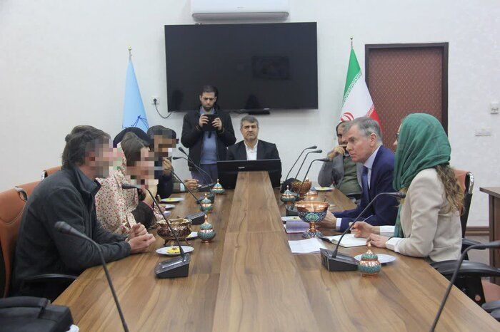 دیدار سفیر بریتانیا در ایران با دو تبعه زندانی این کشور در کرمان  