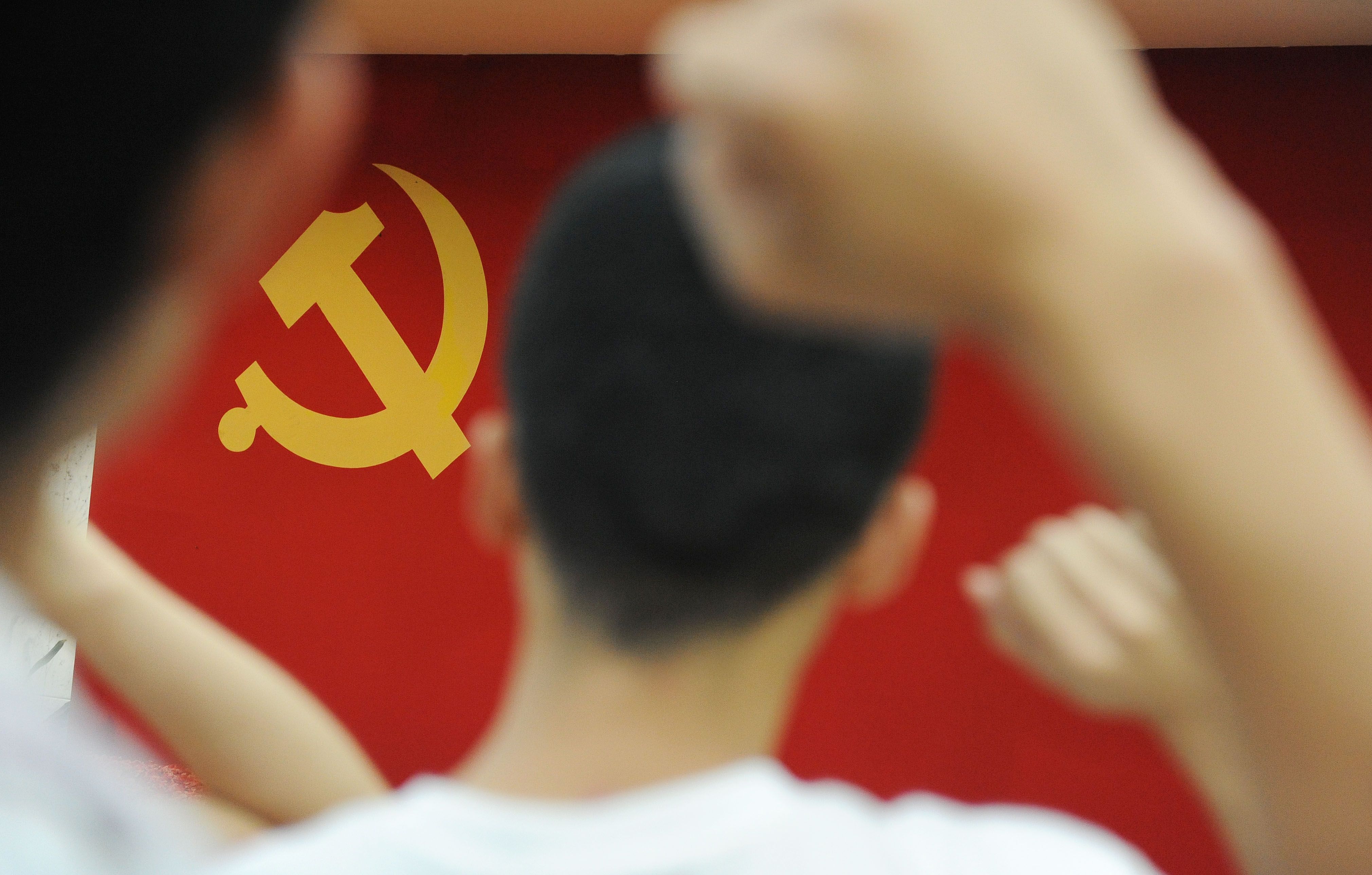 حزب کمونیست چین آرام‌آرام به درون زندگی روزانه مردم می‌خزد