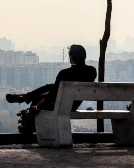 تعطيل المدارس في طهران وعدد من المدن الإيرانية بسبب استمرار تلوّث الهواء.. غدًا