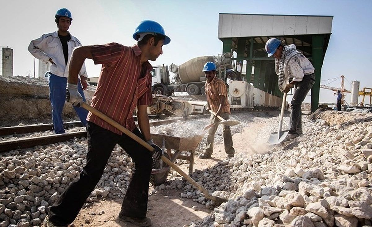 بحران معیشت در شرایط جنگ خانوارهای کارگری را به آستانه فروپاشی اقتصادی رسانده است