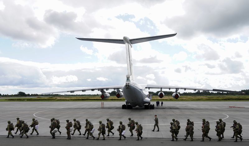 پژوهشگر شورای آتلانتیک: آمریکا باید به ایران حمله کند